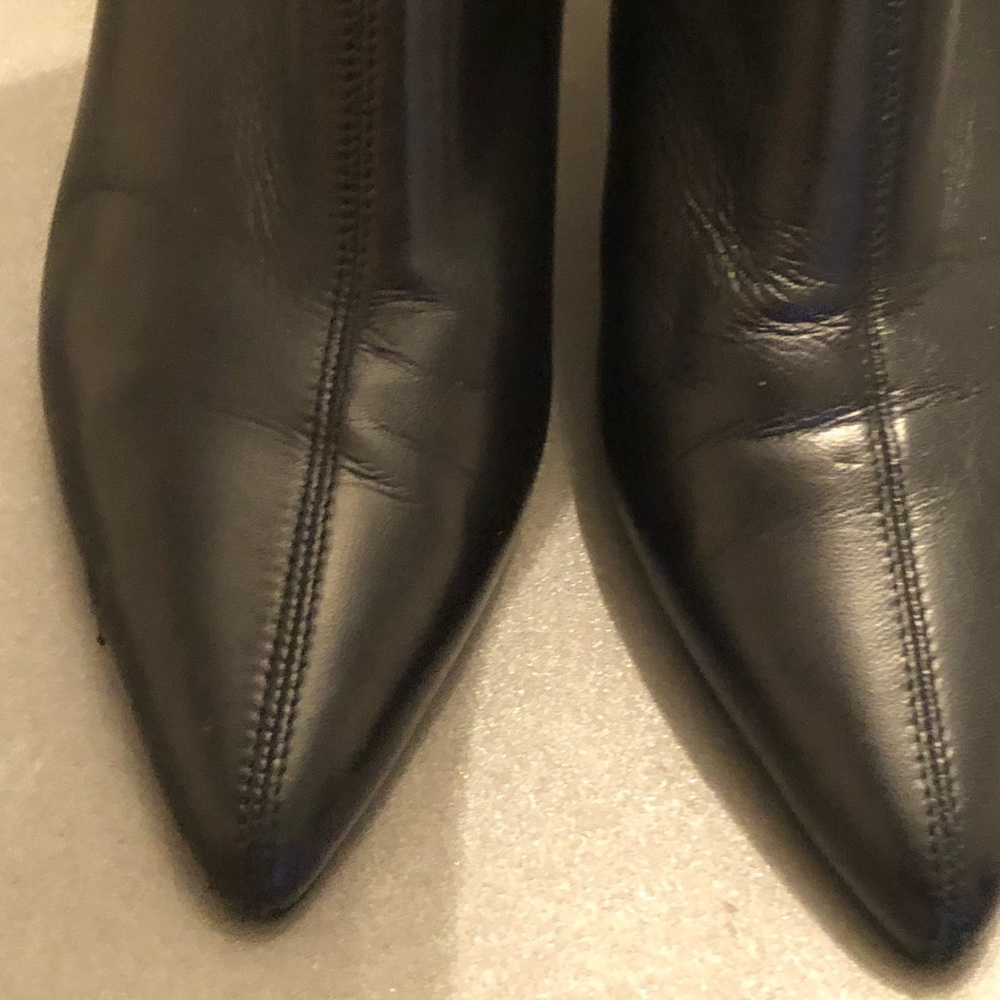 PRADA - Picture 2 of 16